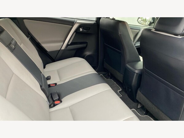 Used Toyota RAV4 2017 for sale - 76294533: Photo 14