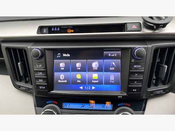 Used Toyota RAV4 2017 for sale - 76294533: Photo 28