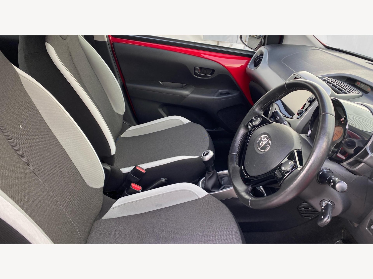 Used Toyota AYGO 2016 for sale - 77131294: Photo 13