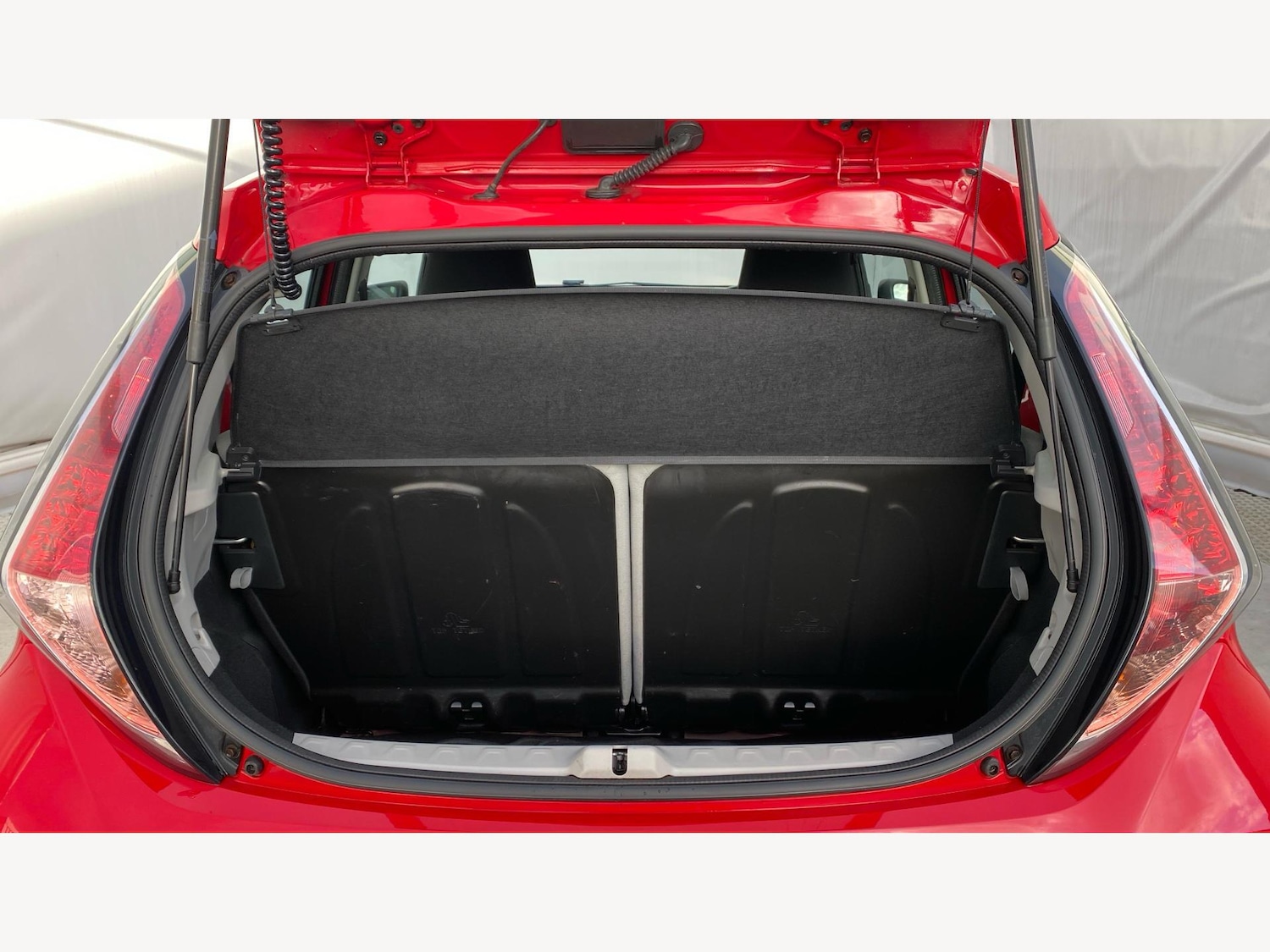 Used Toyota AYGO 2016 for sale - 77131294: Photo 16