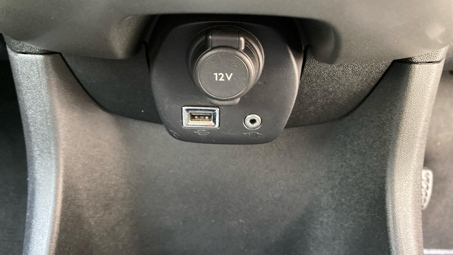 Used Toyota AYGO 2016 for sale - 77131294: Photo 39