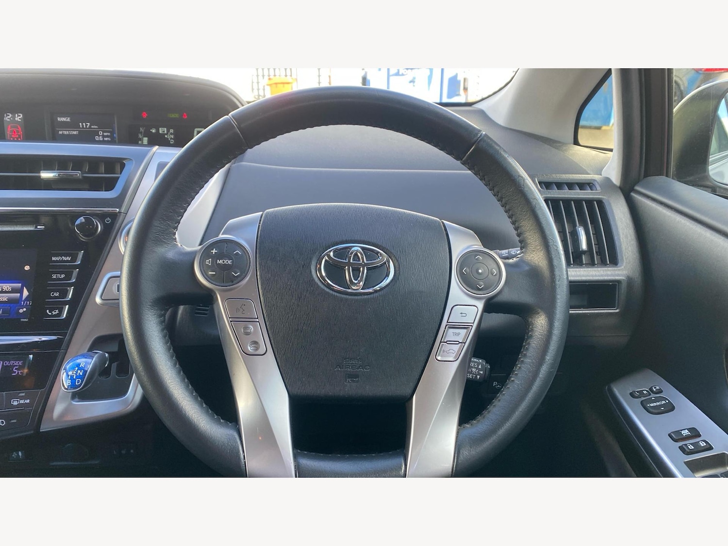 Used Toyota Prius+ 2019 for sale - 77575190: Photo 10