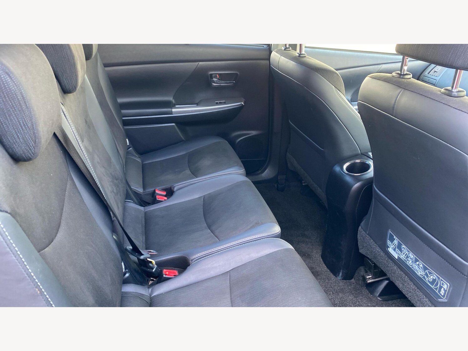 Used Toyota Prius+ 2019 for sale - 77575190: Photo 14