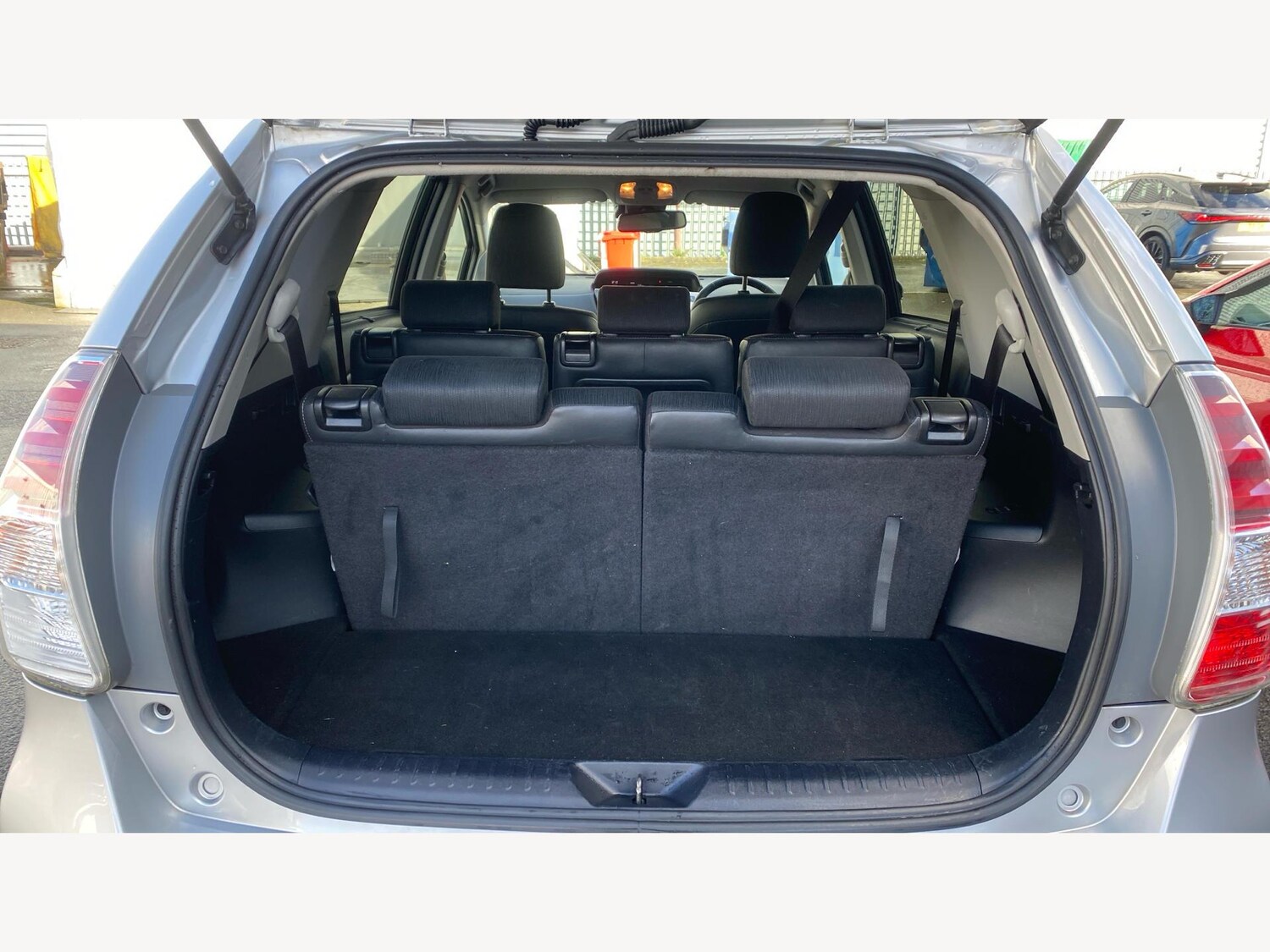 Used Toyota Prius+ 2019 for sale - 77575190: Photo 16