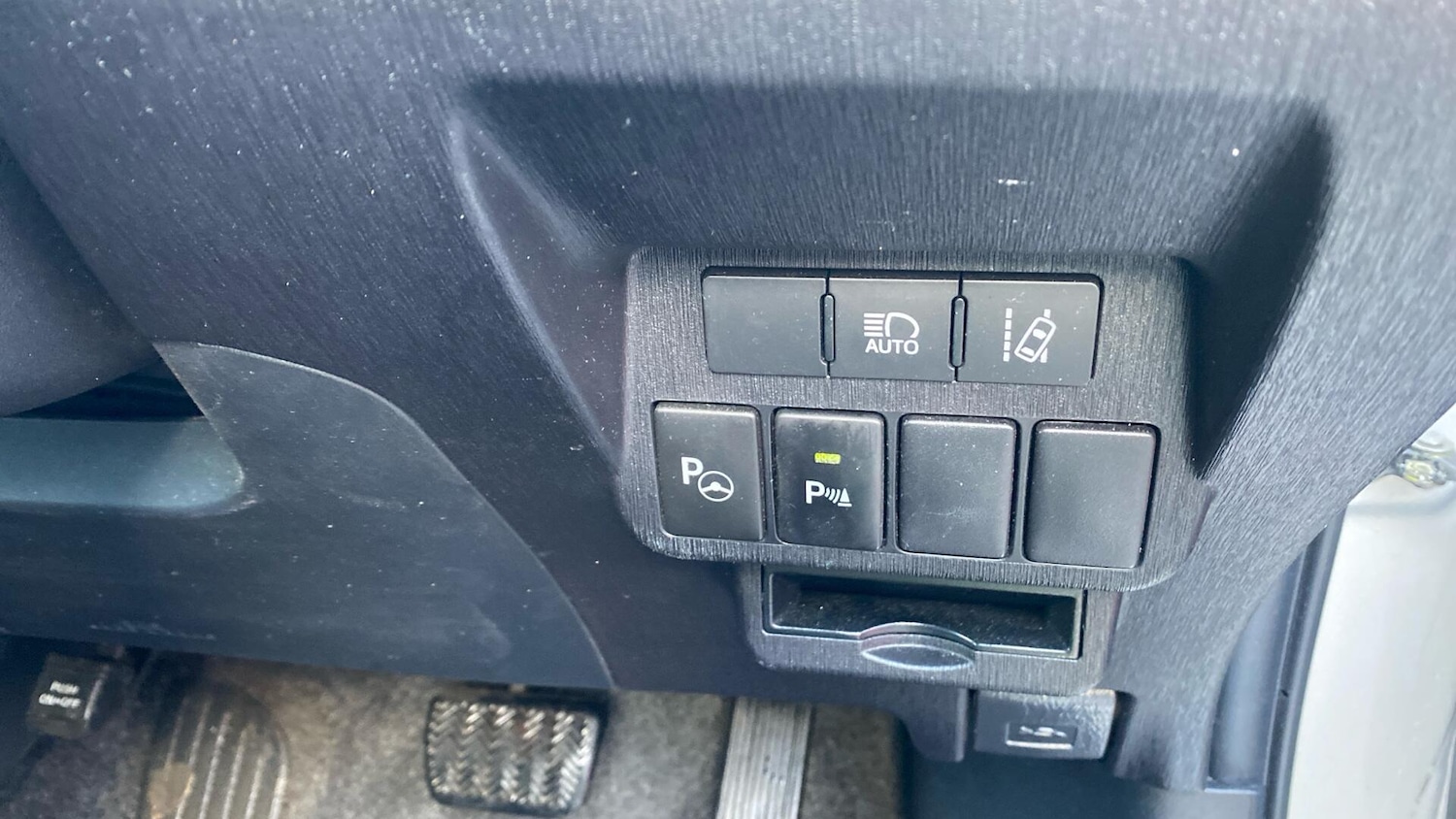 Used Toyota Prius+ 2019 for sale - 77575190: Photo 40