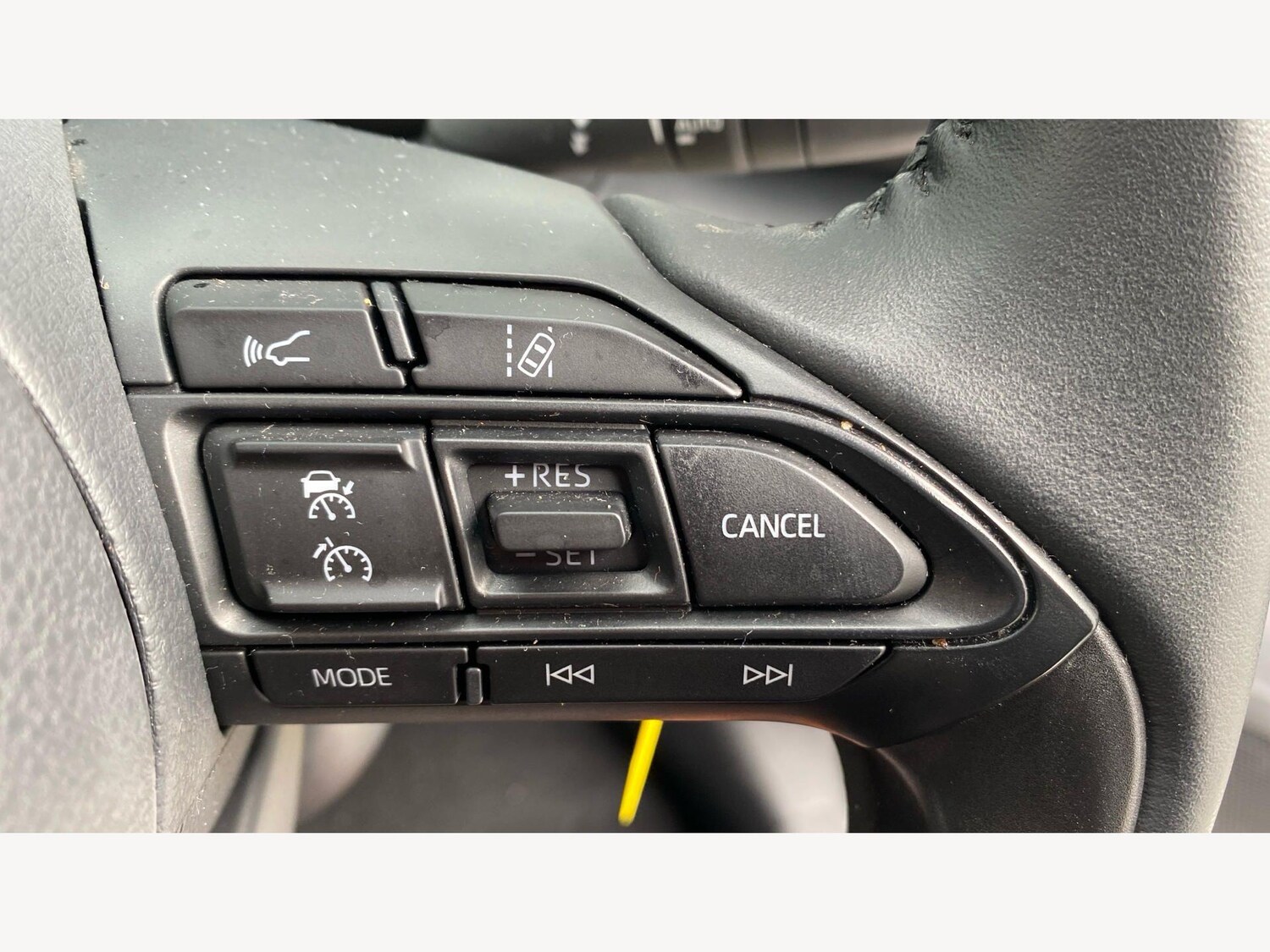 Used Toyota Yaris 2024 for sale - 77671433: Photo 31