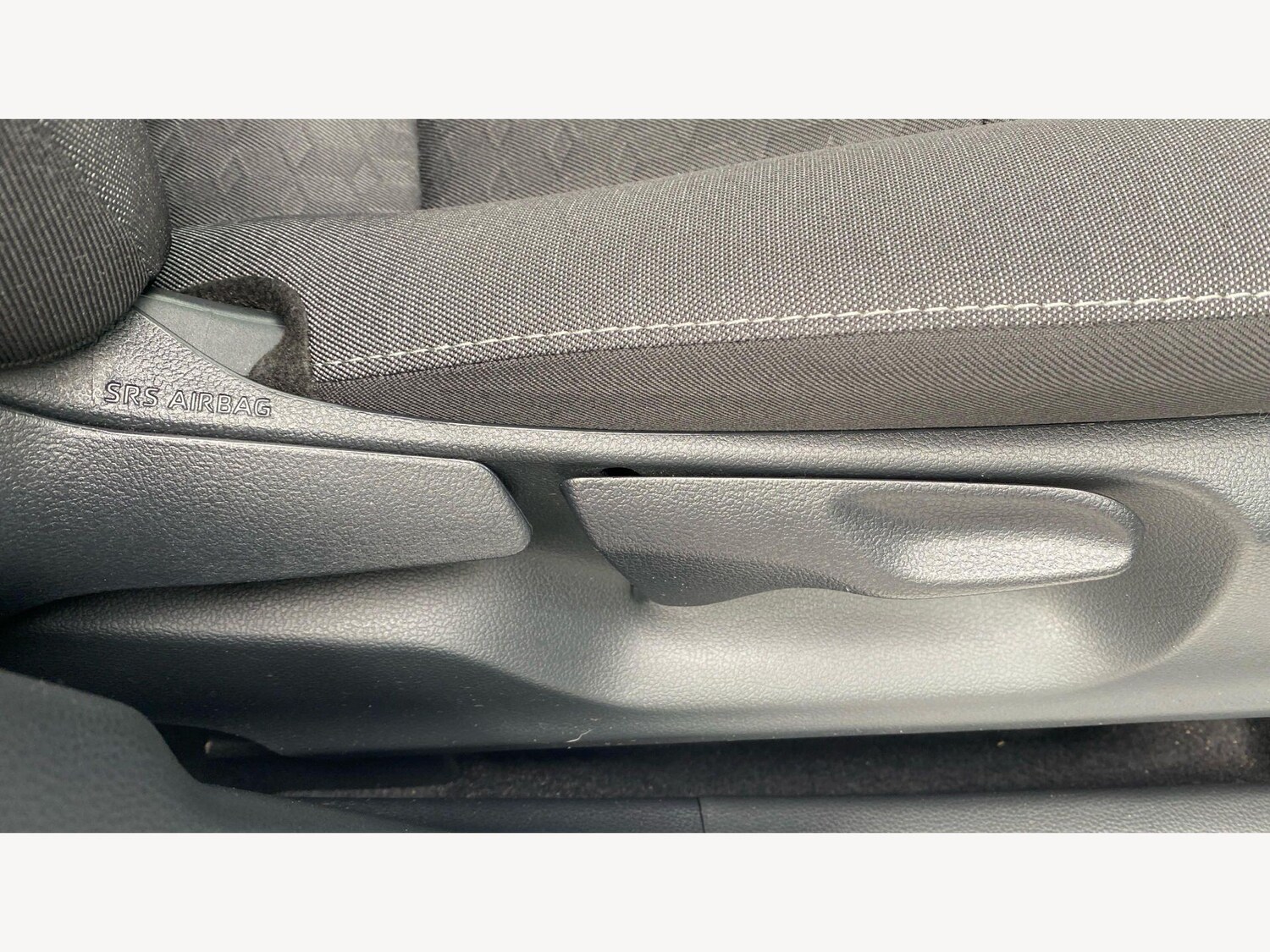 Used Toyota Yaris 2024 for sale - 77671433: Photo 38