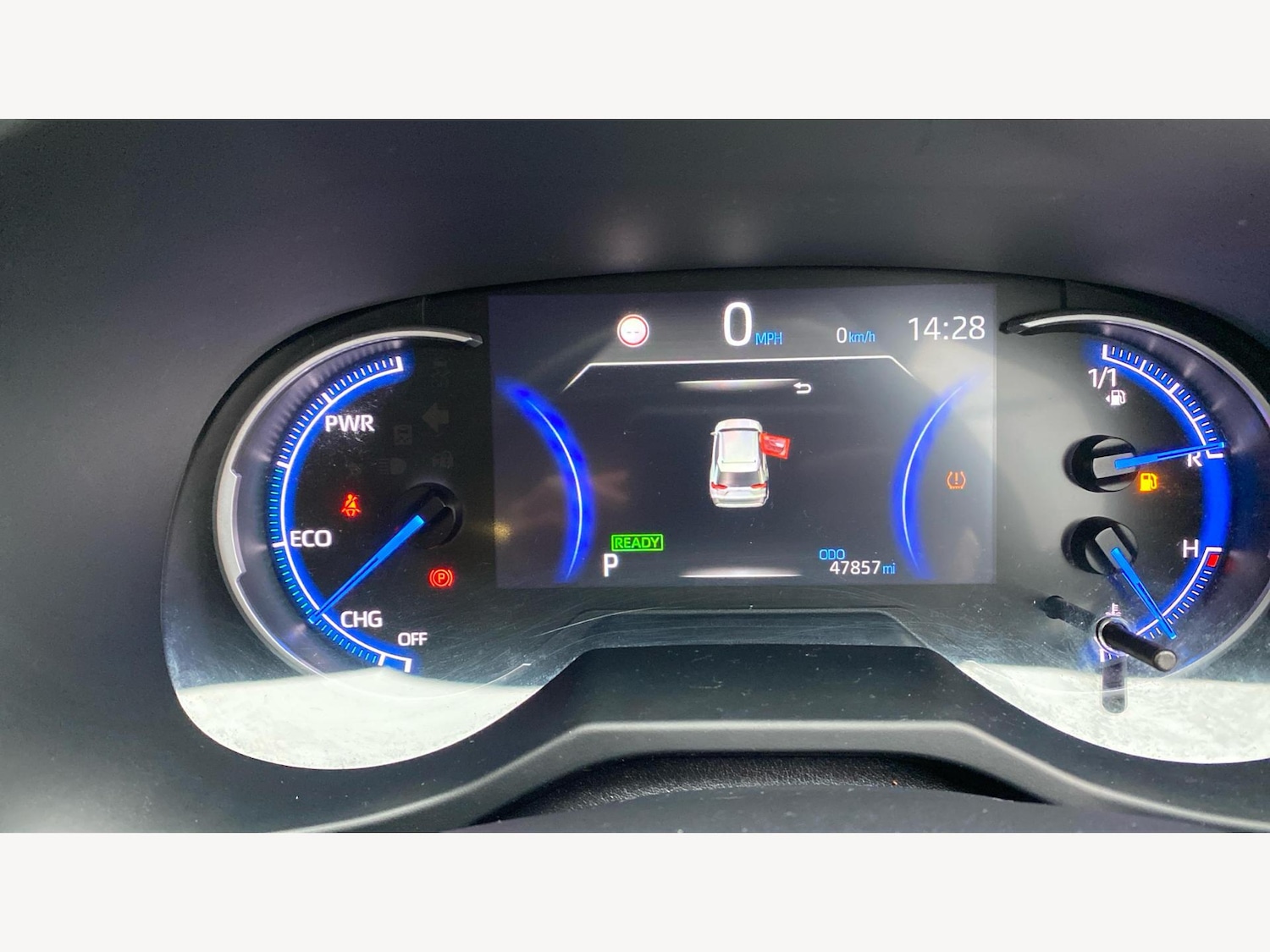 Used Toyota RAV4 2022 for sale - 76765469: Photo 11