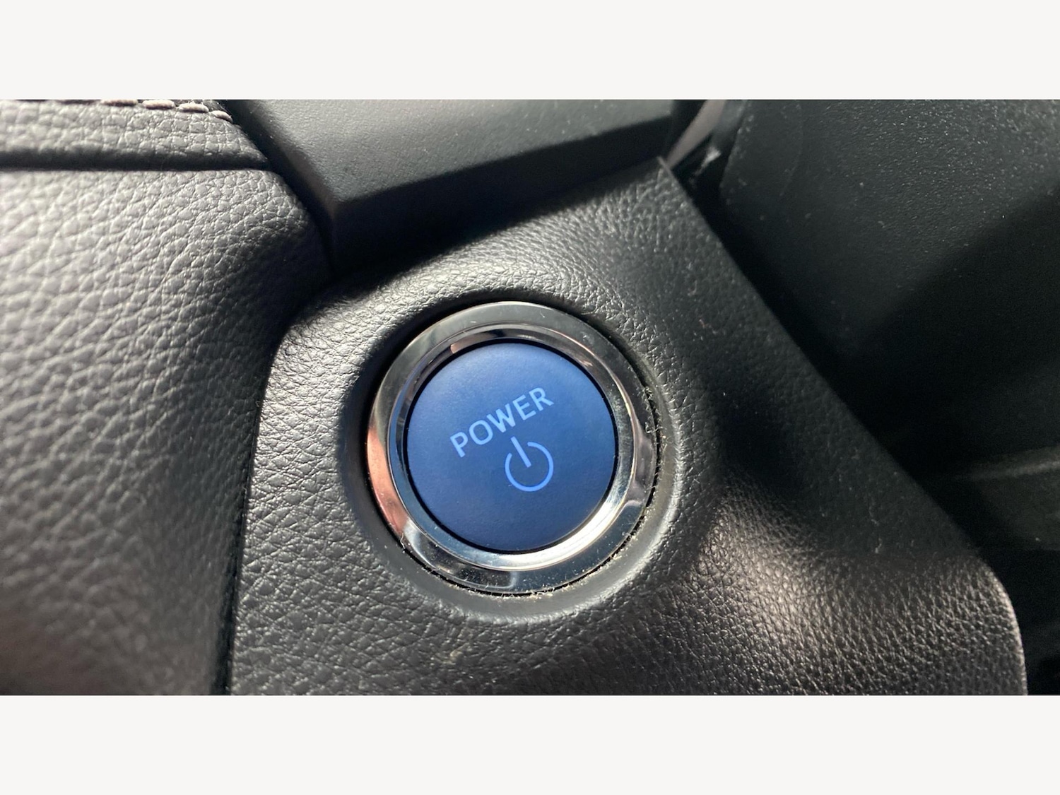 Used Toyota RAV4 2022 for sale - 76765469: Photo 28