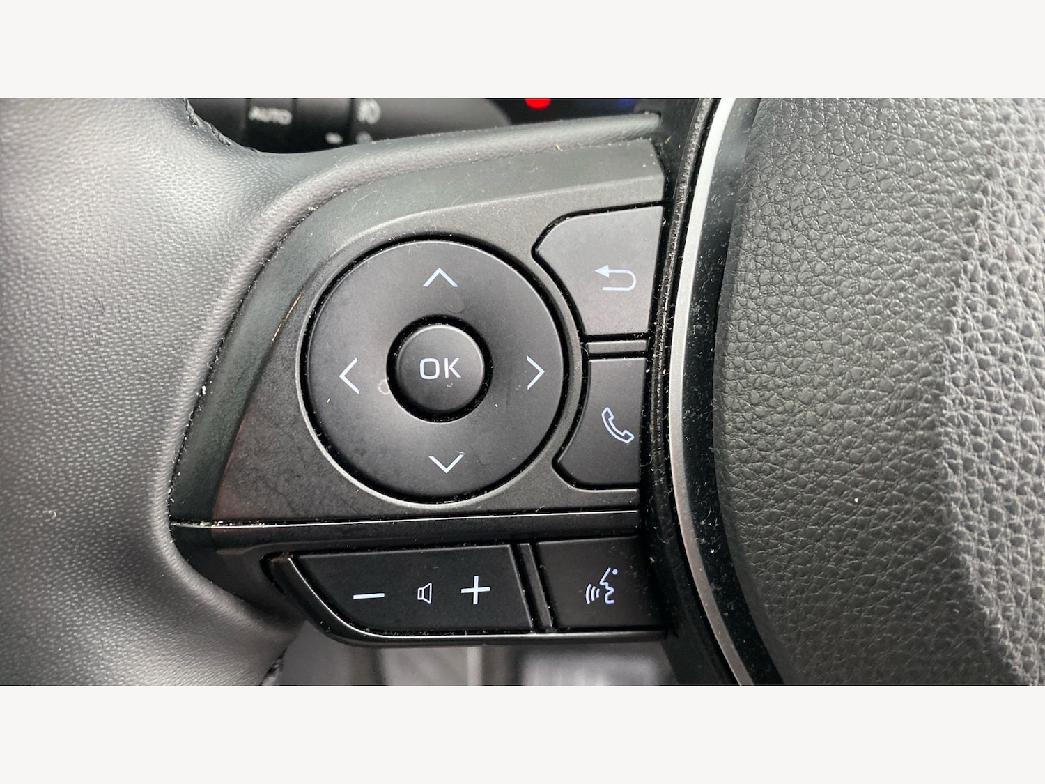 Used Toyota RAV4 2022 for sale - 76765469: Photo 30