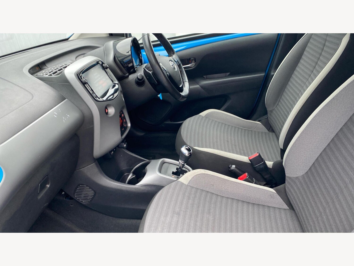 Used Toyota AYGO 2019 for sale - 77468888: Photo 12