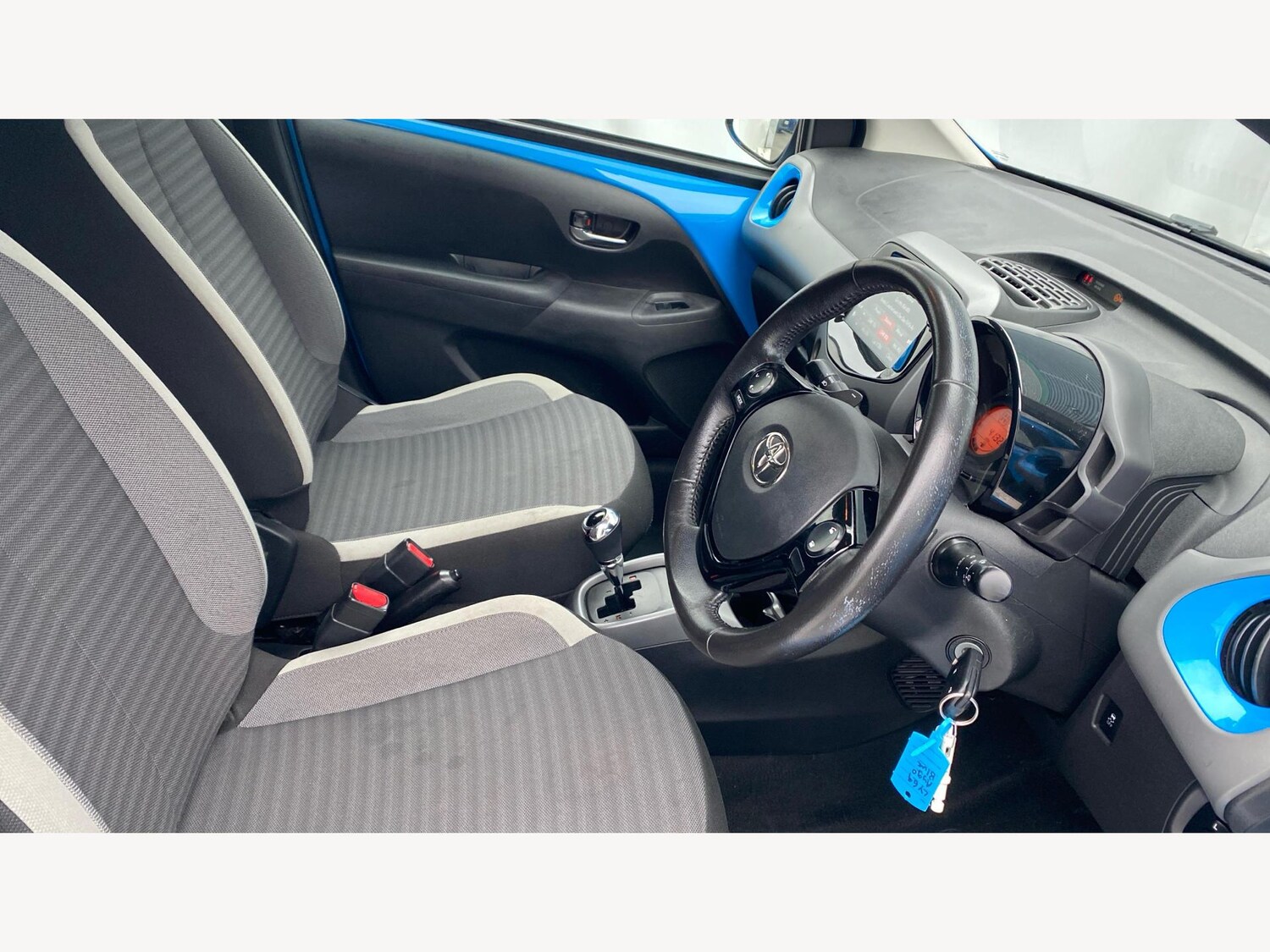 Used Toyota AYGO 2019 for sale - 77468888: Photo 13