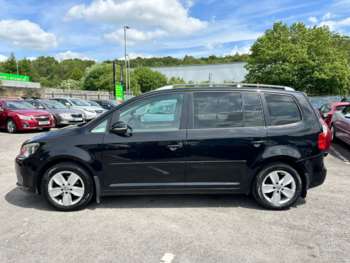 Used Volkswagen Touran 2010 for sale - 74967477: Photo