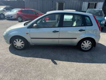 Used Ford Fiesta 2004 for sale - 75017439: Photo