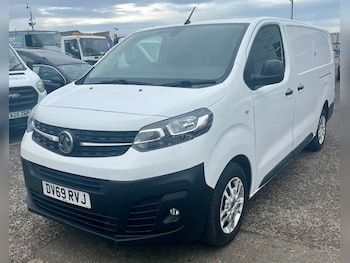 Vauxhall Vivaro feature image