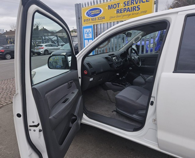 Used Toyota Hilux 2012 for sale - 77981791: Photo 13