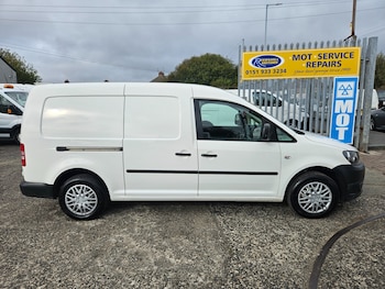 Used Volkswagen Caddy 2015 for sale - 76231814: Photo