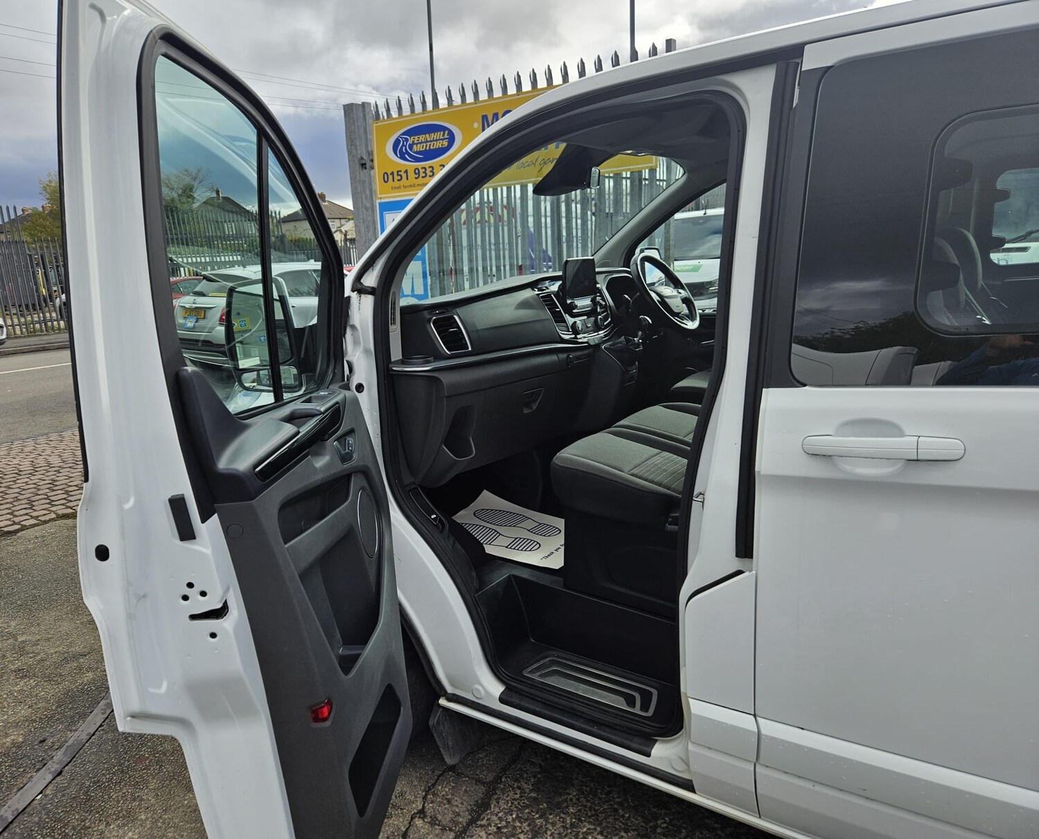 Used Ford Tourneo Custom 2019 for sale - 76366200: Photo 14