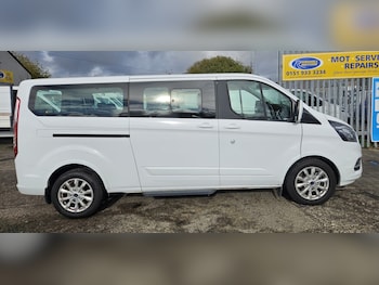 Used Ford Tourneo Custom 2019 for sale - 76366200: Photo