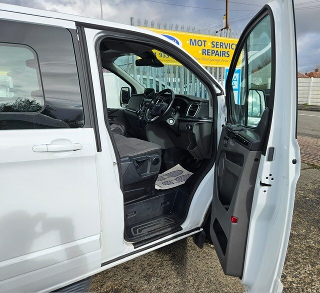 Used Ford Tourneo Custom 2019 for sale - 76366200: Photo 9