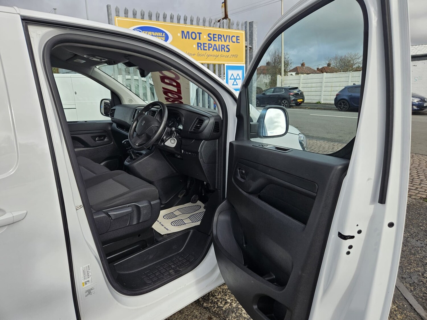 Used Peugeot Expert 2023 for sale - 76366739: Photo 9