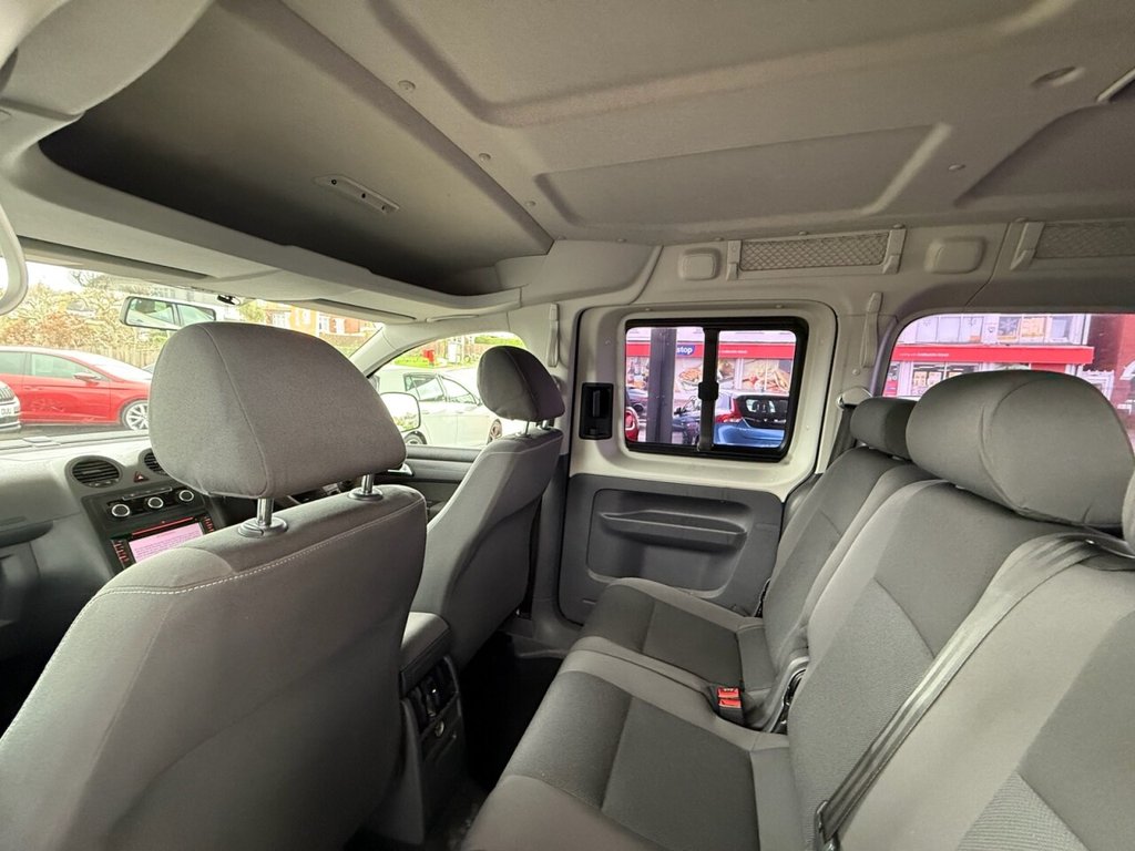 Used Volkswagen Caddy Maxi Life 2015 for sale - 77780785: Photo 15