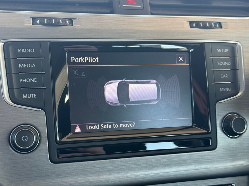 Used Volkswagen Golf 2015 for sale - 76323152: Photo 24