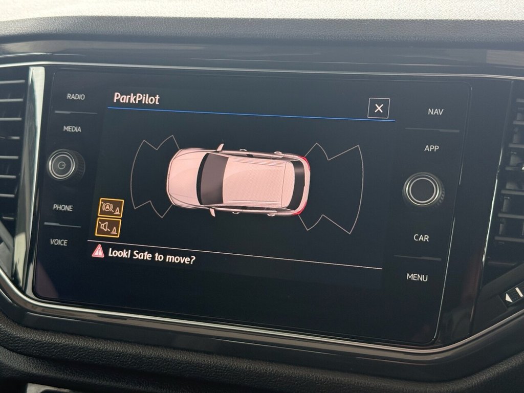 Used Volkswagen T-Roc 2019 for sale - 76323731: Photo 21