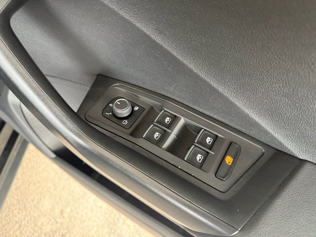 Used Volkswagen T-Roc 2019 for sale - 76323731: Photo 26