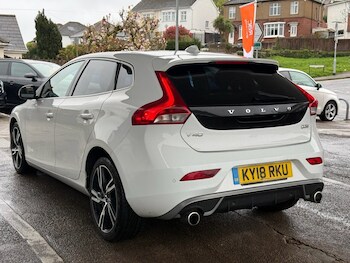 Used Volvo V40 2018 for sale - 78268154: Photo