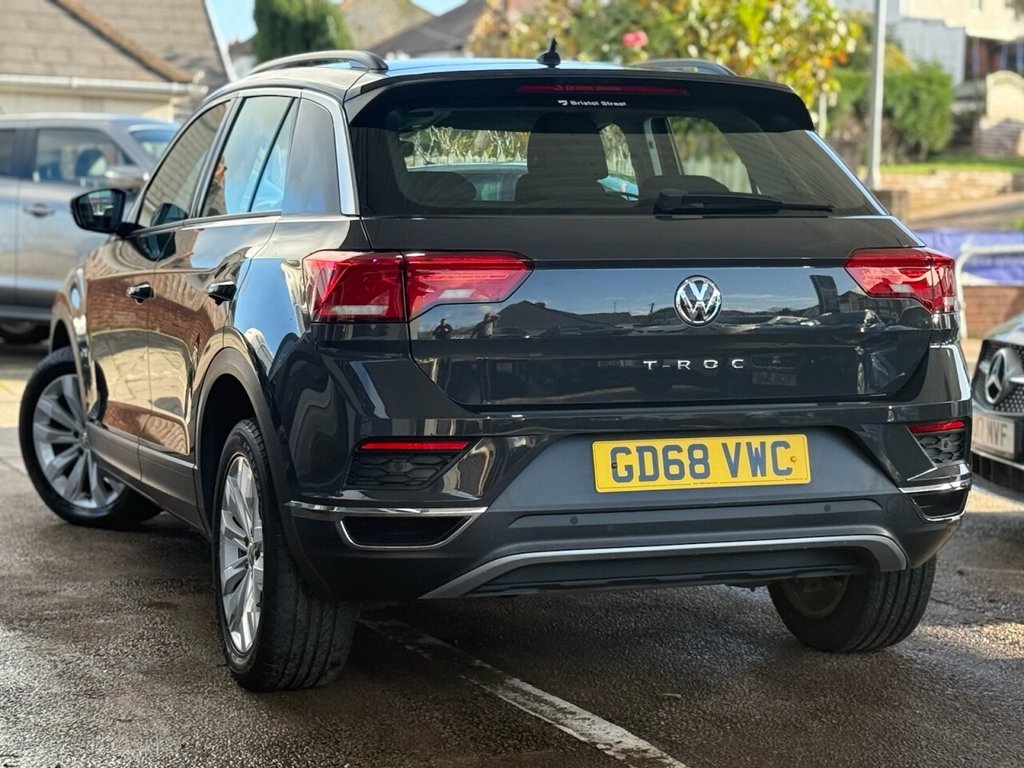 Used Volkswagen T-Roc 2019 for sale - 76792049: Photo 2