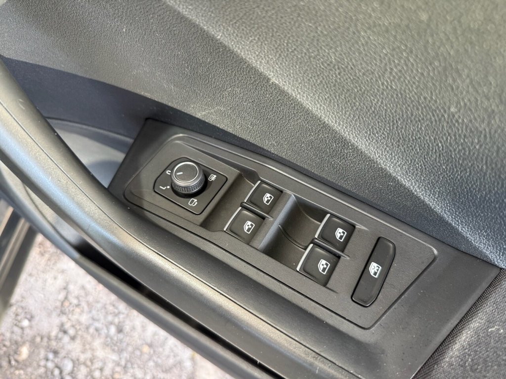 Used Volkswagen T-Roc 2019 for sale - 76792049: Photo 28