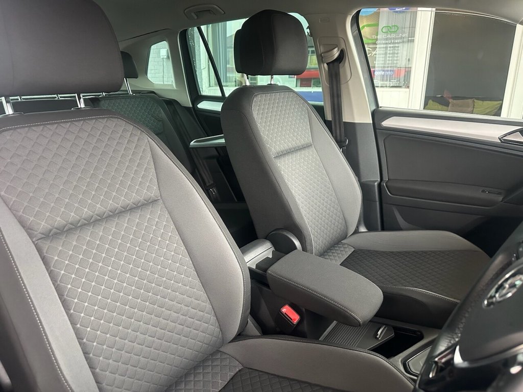 Used Volkswagen Tiguan 2018 for sale - 76323298: Photo 15
