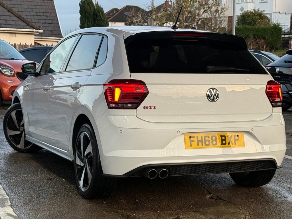 Used Volkswagen Polo 2019 for sale - 76740382: Photo 2