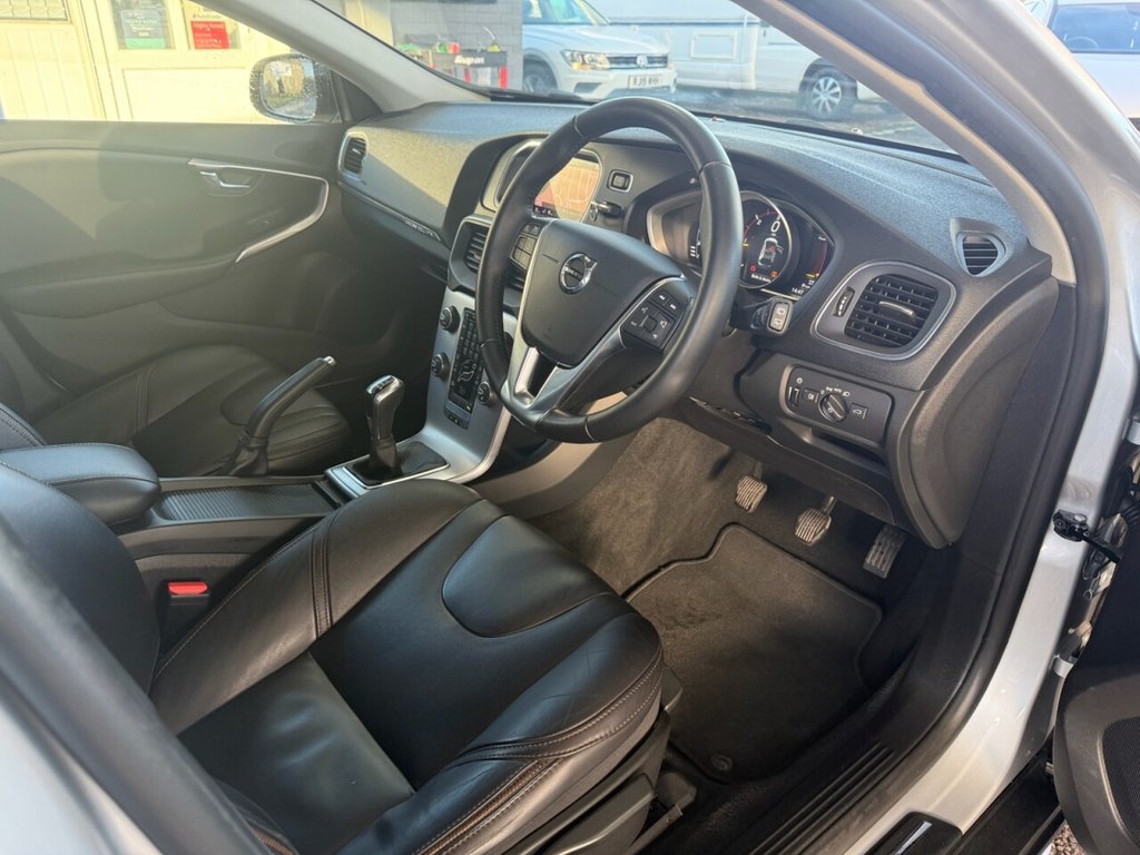 Used Volvo V40 2018 for sale - 77226724: Photo 12