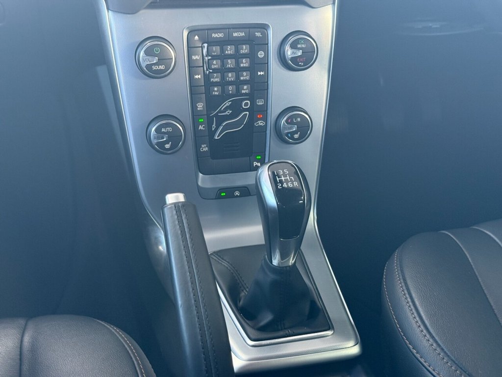 Used Volvo V40 2018 for sale - 77226724: Photo 21