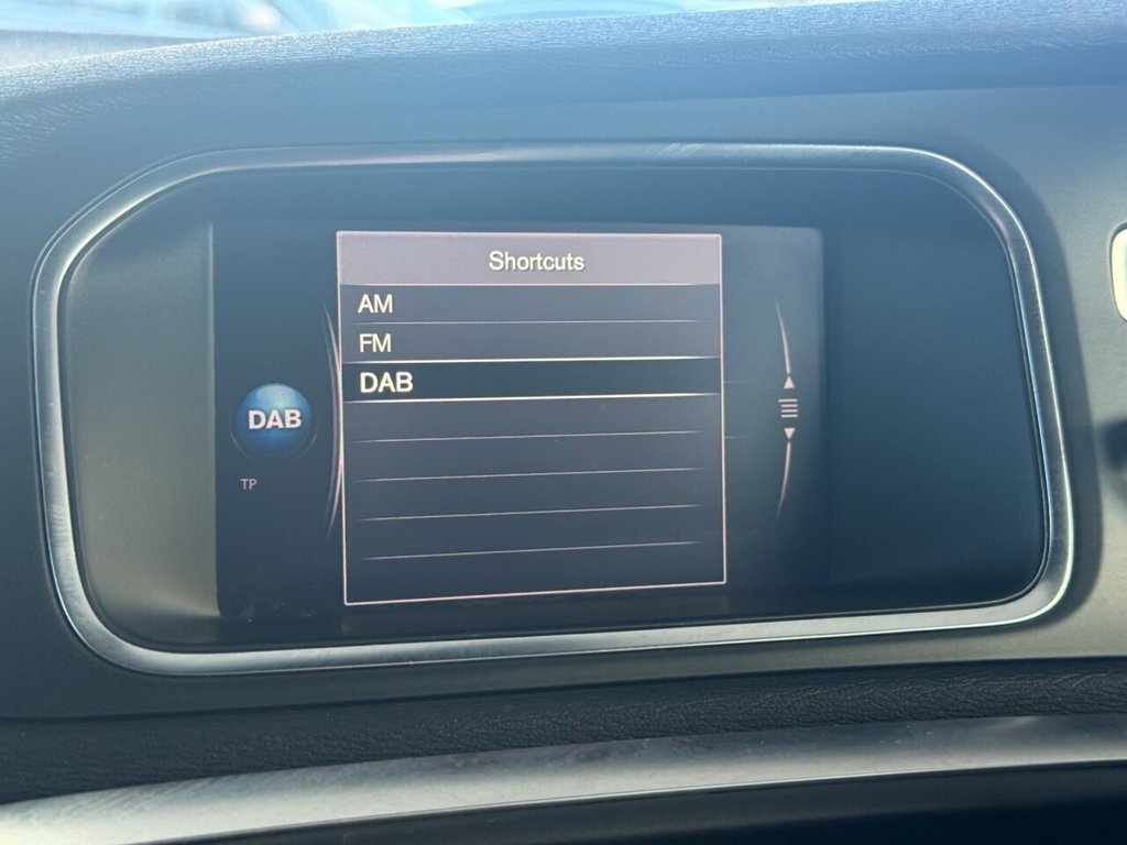 Used Volvo V40 2018 for sale - 77226724: Photo 23