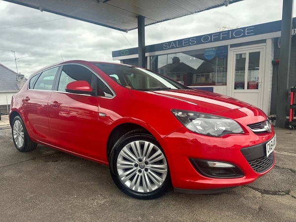 Used Vauxhall Astra 2015 for sale - 76291691: Photo 1