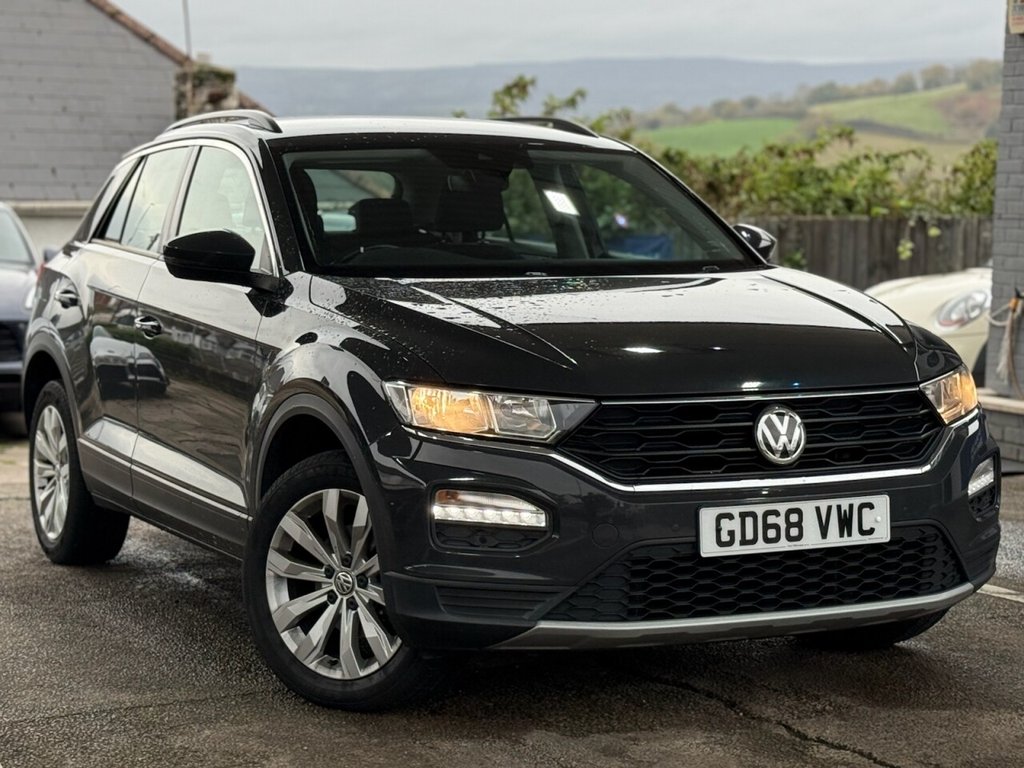 Used Volkswagen T-Roc 2019 for sale - 76482235: Photo 1