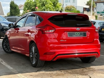 Used Ford Focus 2017 for sale - 75370303: Photo