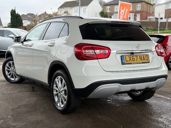 Used Mercedes-Benz 180 2017 for sale - 75528141: Photo