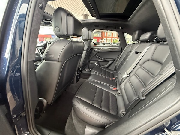 Used Porsche Macan 2017 for sale - 74746916: Photo 18