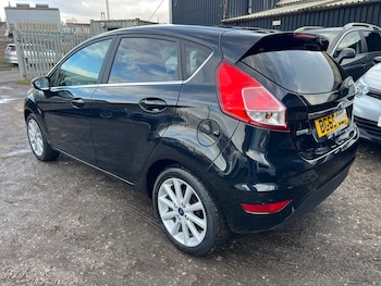 Used Ford Fiesta 2015 for sale - 78324094: Photo