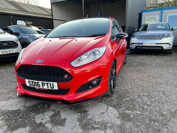 Used Ford Fiesta 2016 for sale - 78324105: Photo