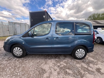 Used Peugeot Partner Tepee 2015 for sale - 78550401: Photo