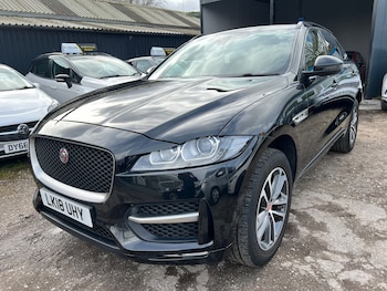 Used Jaguar F-Pace 2018 for sale - 78324101: Photo