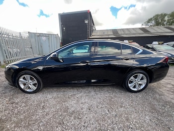 Used Vauxhall Insignia 2018 for sale - 78811847: Photo