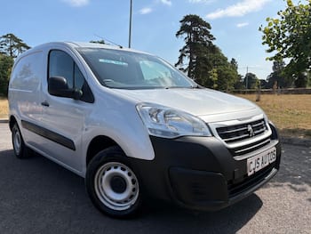 Used Peugeot Partner 2018 for sale - 79771589: Photo
