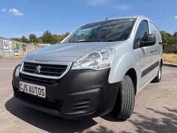 Used Peugeot Partner 2018 for sale - 79771589: Photo
