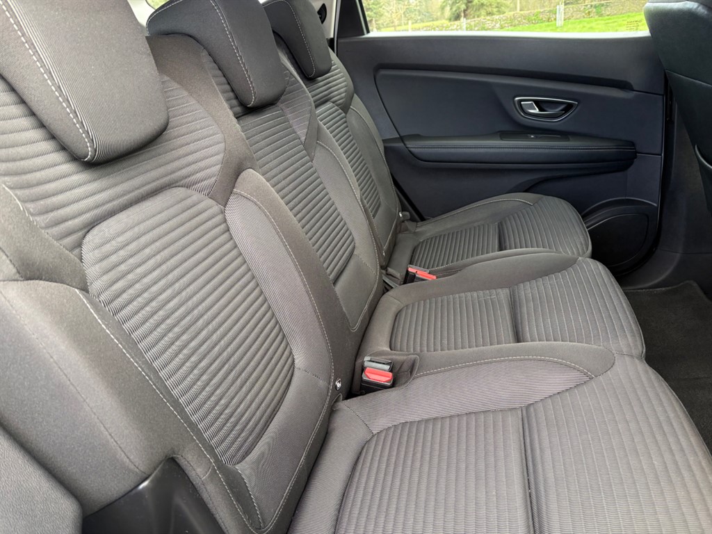 Used Renault Scenic 2019 for sale - 77540139: Photo 16